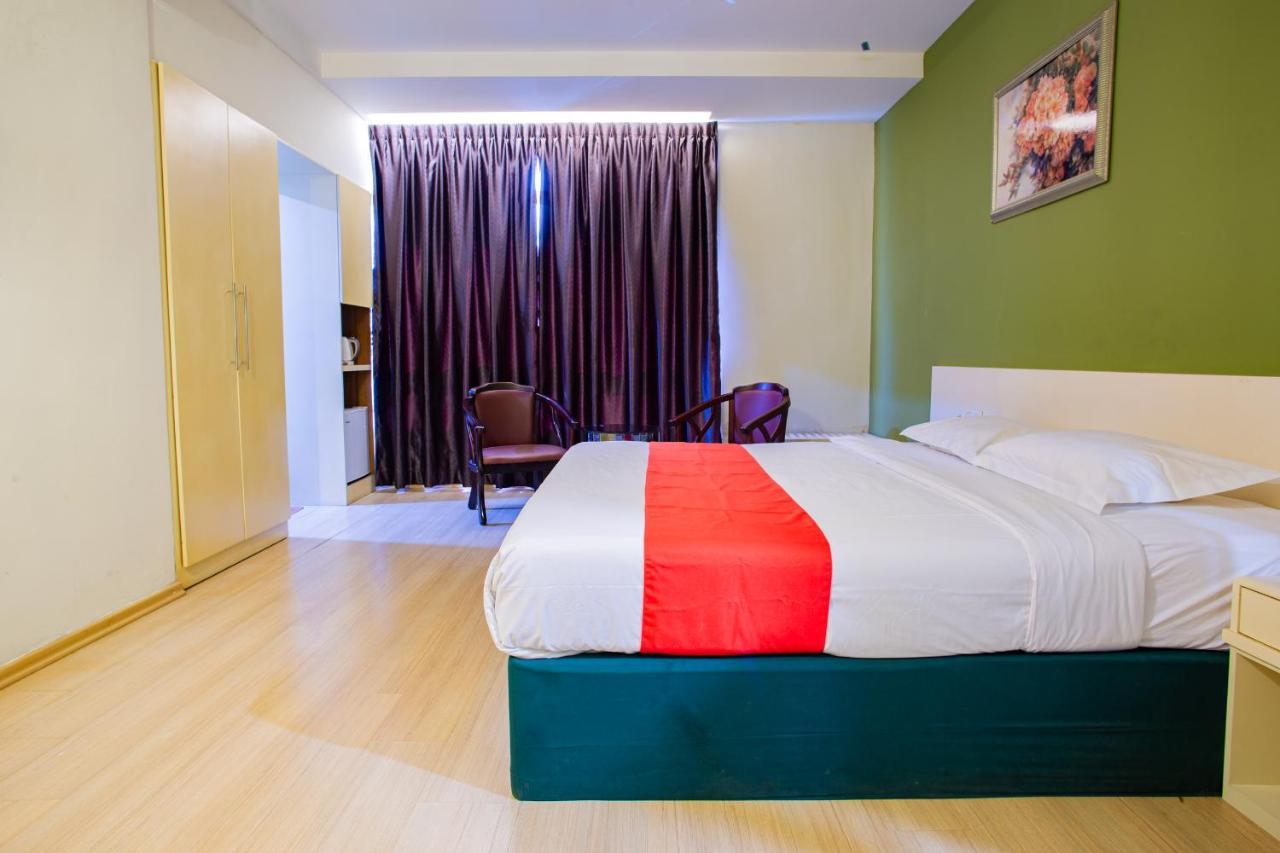 Hotel 101 Permas Jaya Johor Bahru Extérieur photo