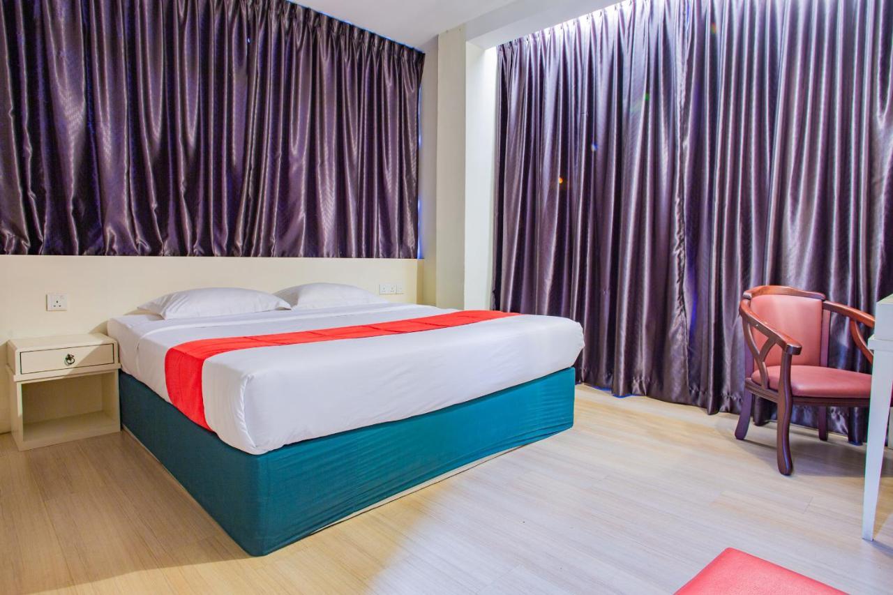 Hotel 101 Permas Jaya Johor Bahru Extérieur photo
