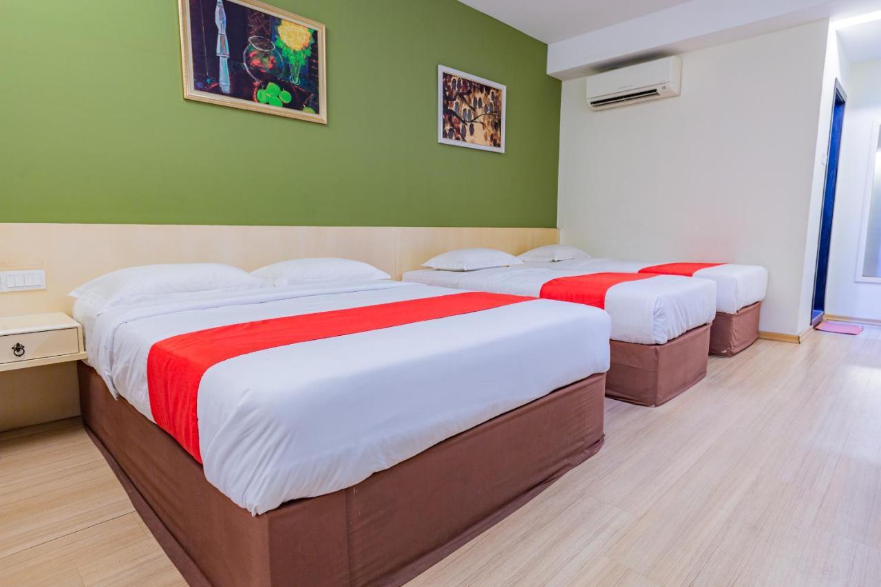 Hotel 101 Permas Jaya Johor Bahru Extérieur photo